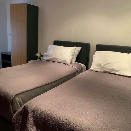 Hotel Hovi De La Mairie Aubervilliers Kültér fotó