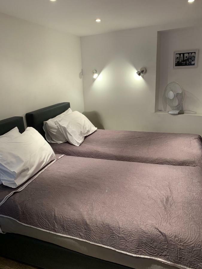 Hotel Hovi De La Mairie Aubervilliers Kültér fotó