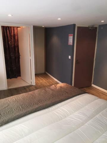 Hotel Hovi De La Mairie Aubervilliers Kültér fotó
